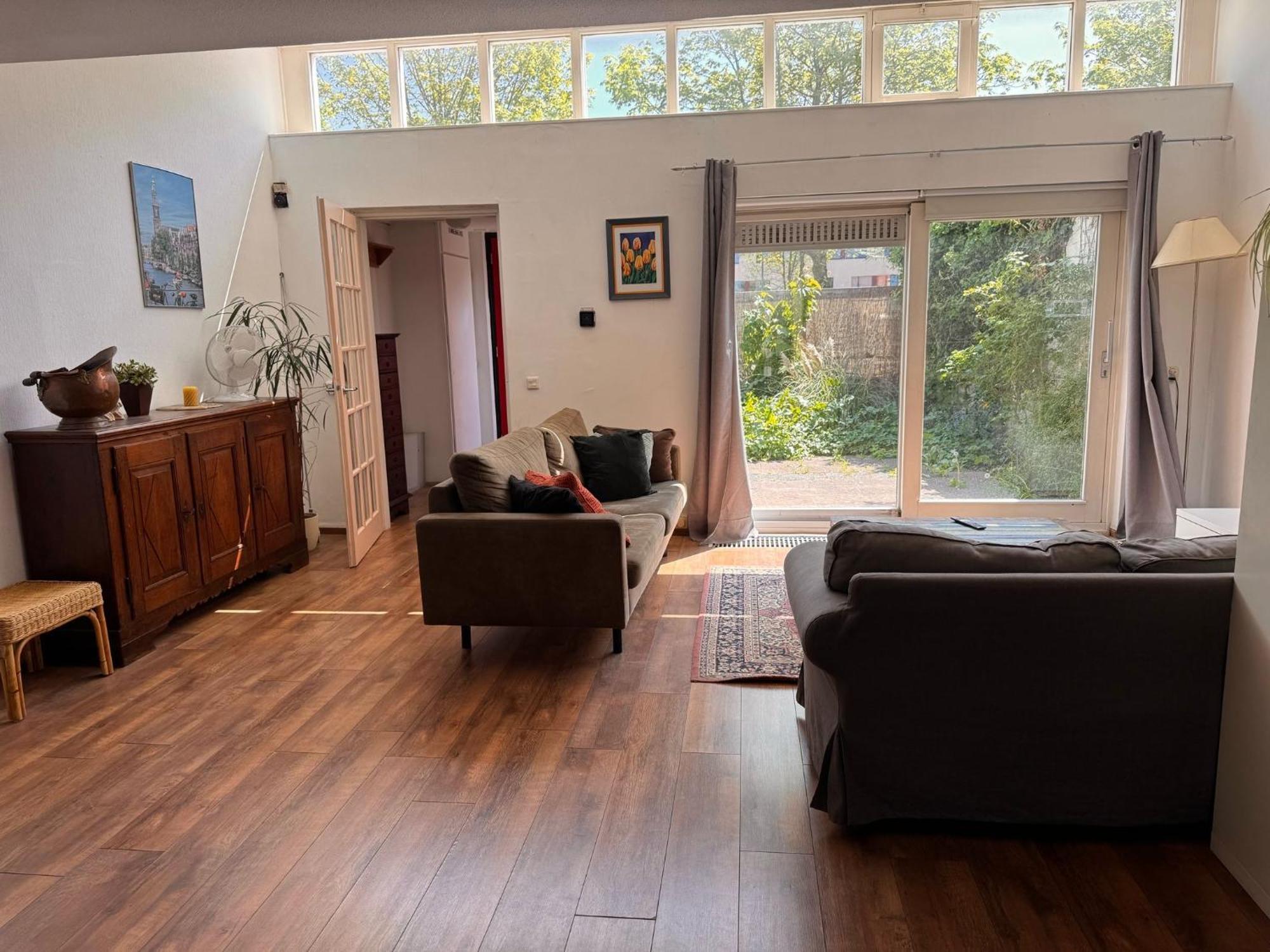 Family House Next To Train And Close To Amsterdam And Schiphol *
