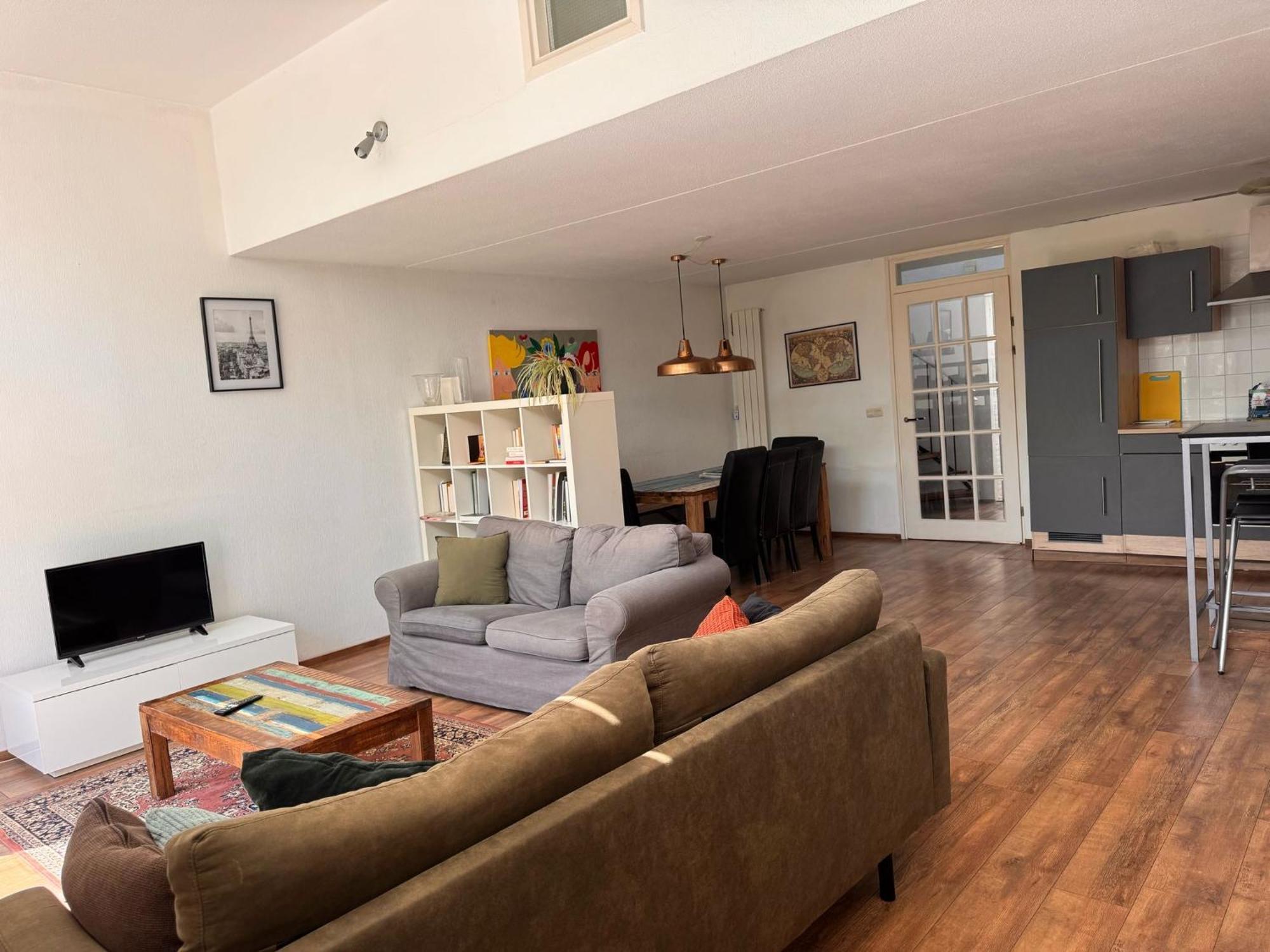 Family House Next To Train And Close To Amsterdam And Schiphol Almere