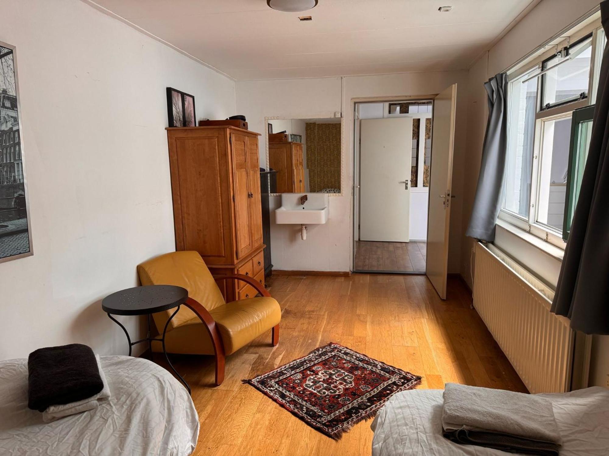 Appartement Family House Next To Train And Close To Amsterdam And Schiphol